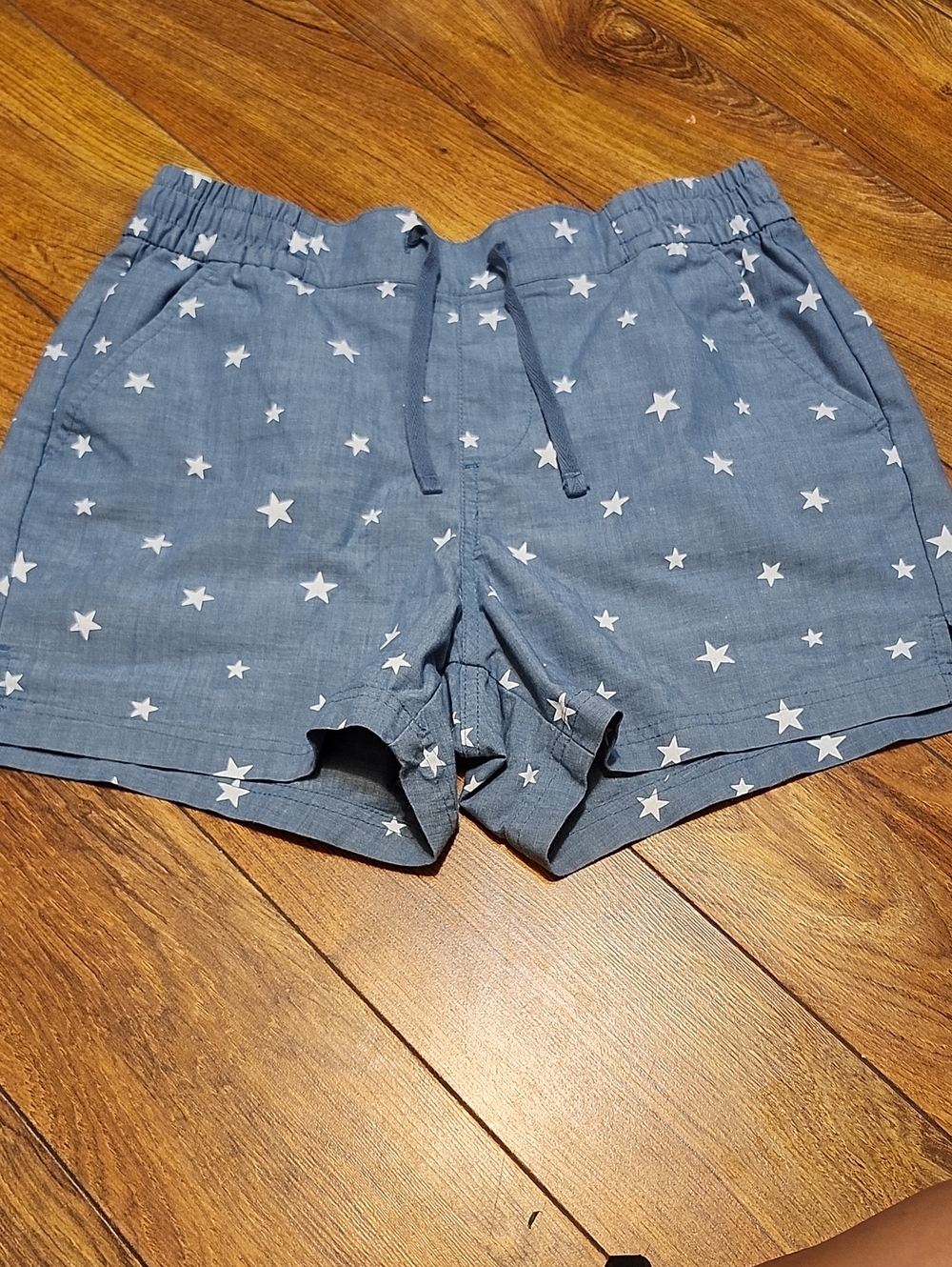 Magellan Outdoors Light Blue Star Print Shorts